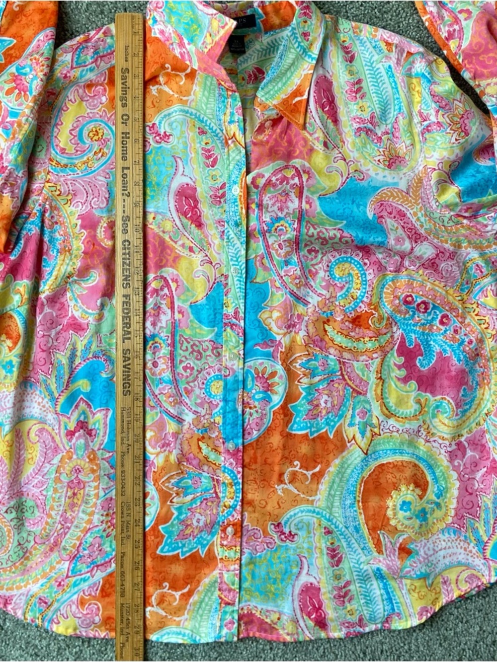 Chaps  Like New Vibrant women's button up top. Size 3X - Picture 10 of 12